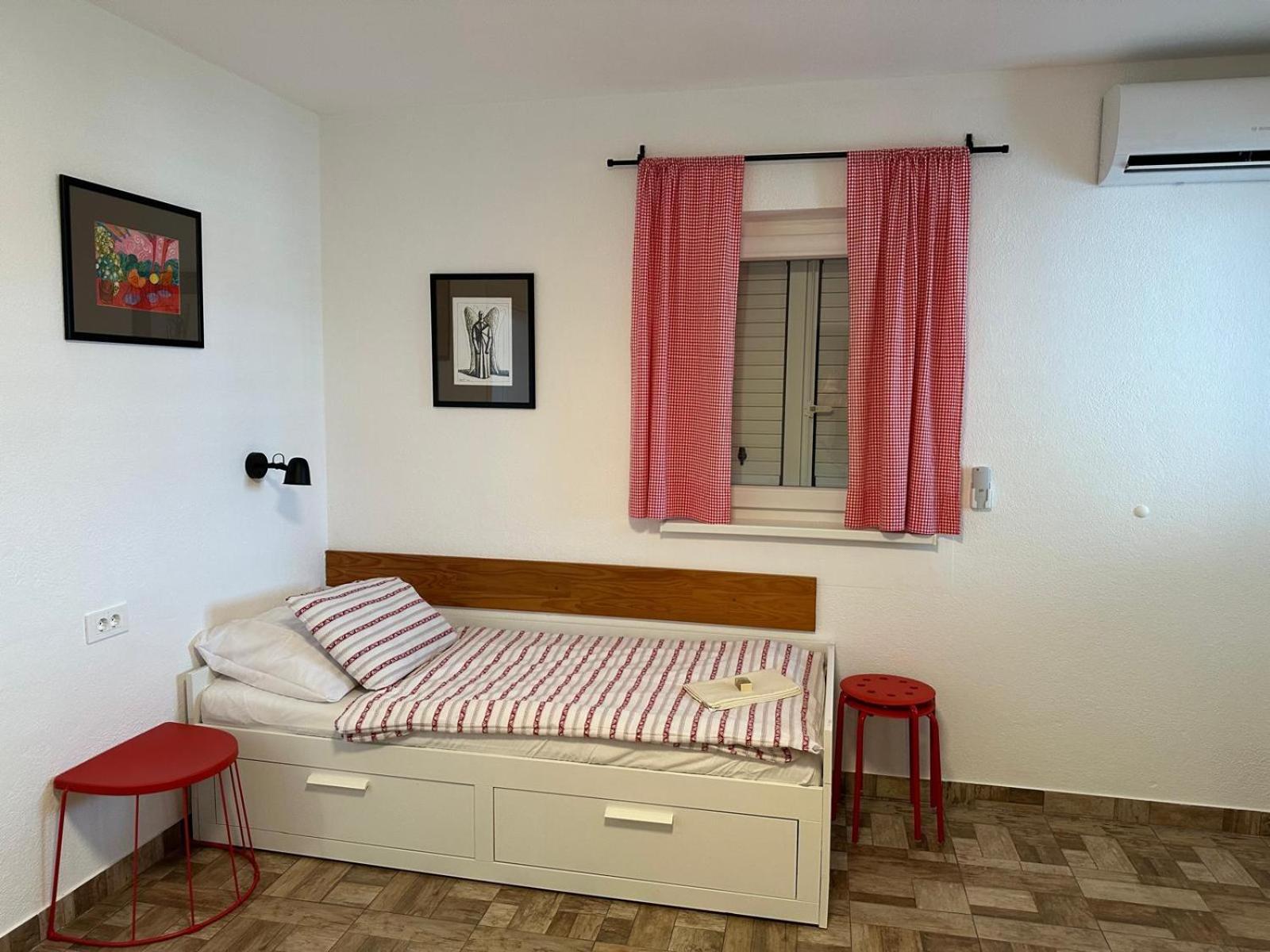 Apartments "Laci" Krk Town Exterior foto